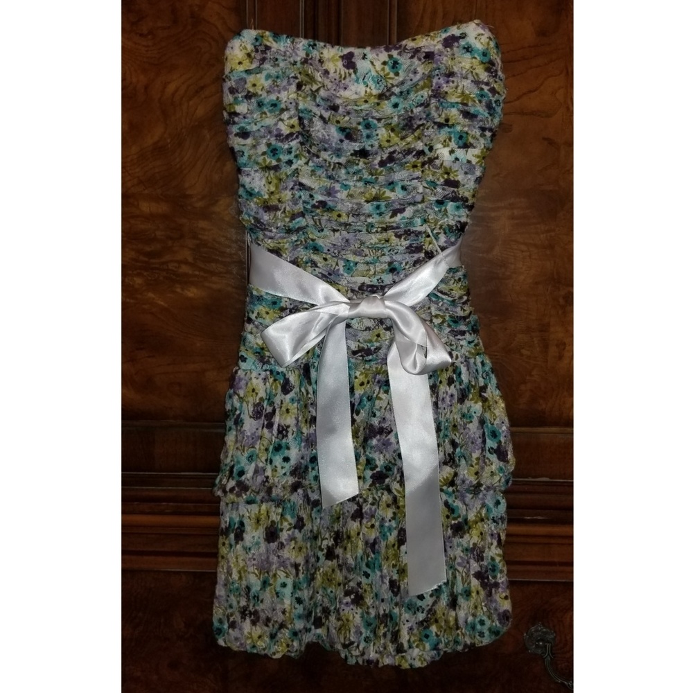 (Donated to GW) floral rush week strapless dress